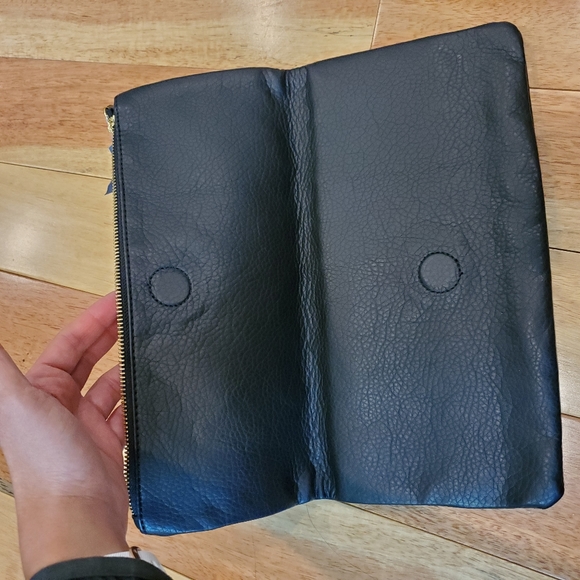 Old Navy Clutch - Picture 3 of 7